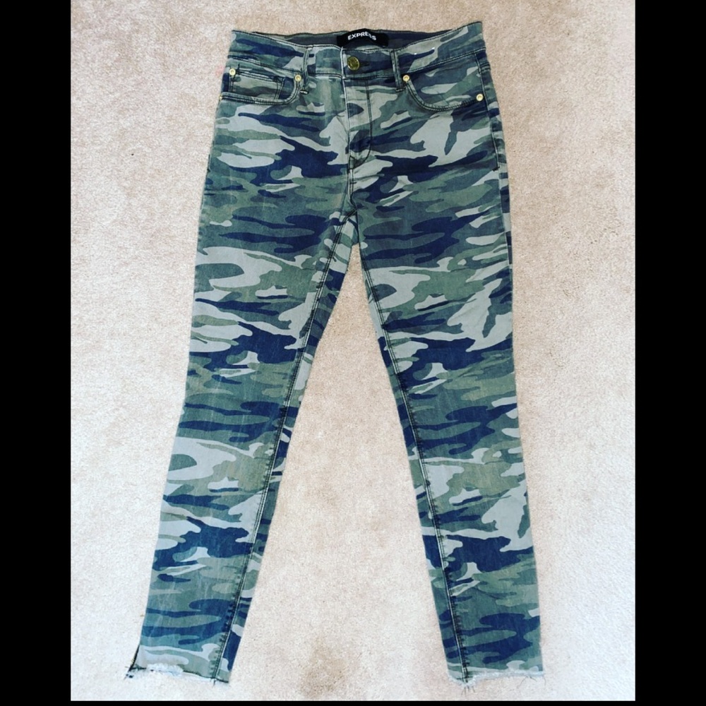 Express camo jeans
